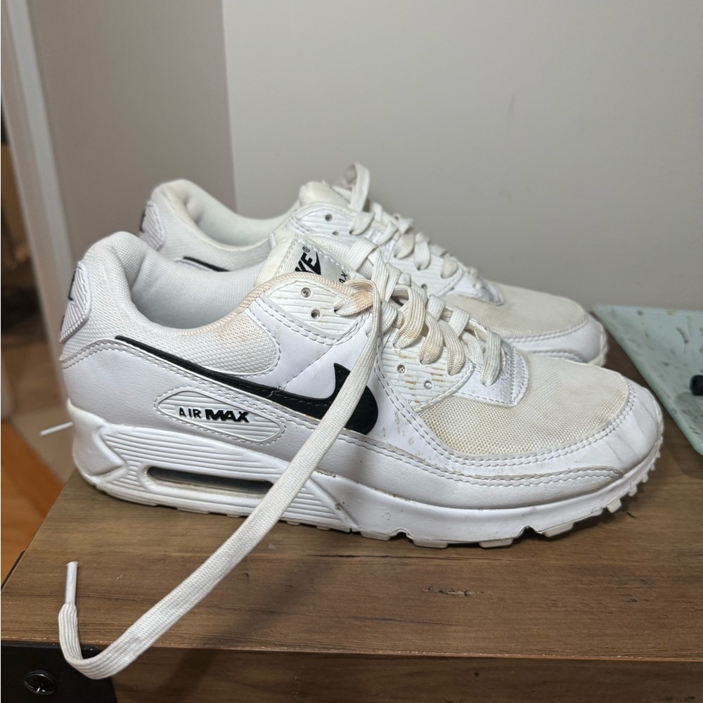Nike Airmax women’s size 9